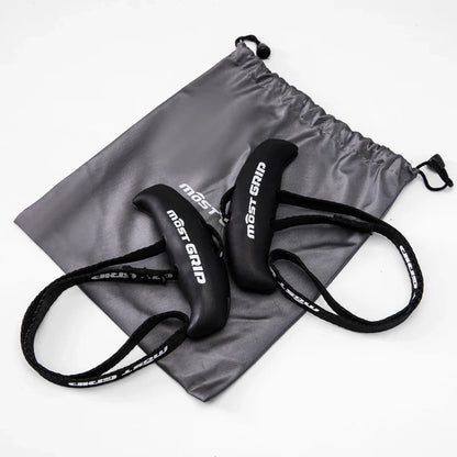 Uchwyty do podciągania – trening w domu i na siłowni